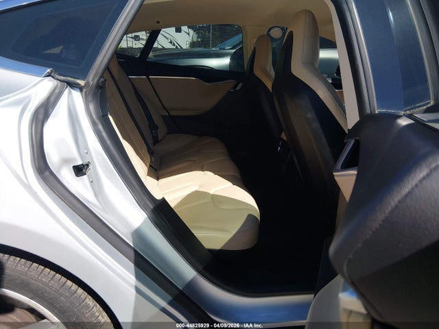 Продаж на аукціоні авто 2013 Tesla Model S, vin: 5YJSA1AC2DFP10738, номер лоту: 44825929