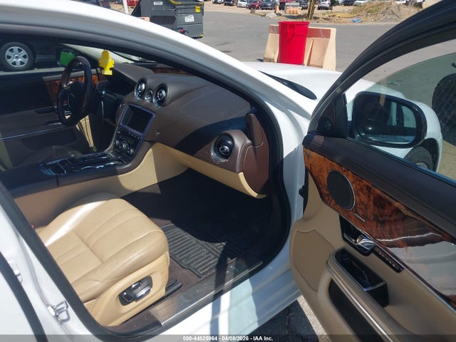 2013 JAGUAR XJ SAJWA1C78D8V56538 Photo 4