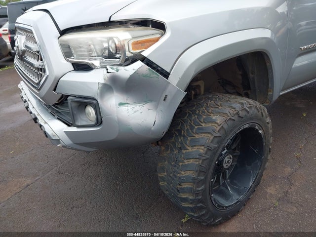 Продажа на аукционе авто 2017 Toyota Tacoma Sr5 V6, vin: 3TMAZ5CN8HM037403, номер лота: 44825970