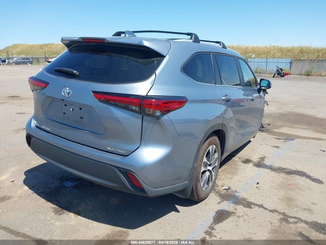 Toyota Highlander Xle 2023 5TDKDRBH2PS017362 Image 4