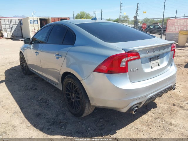 YV126MFLXJ2451498 Volvo S60 T5 Dynamic