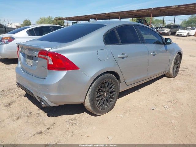 YV126MFLXJ2451498 Volvo S60 T5 Dynamic