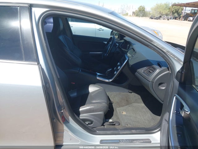 YV126MFLXJ2451498 Volvo S60 T5 Dynamic
