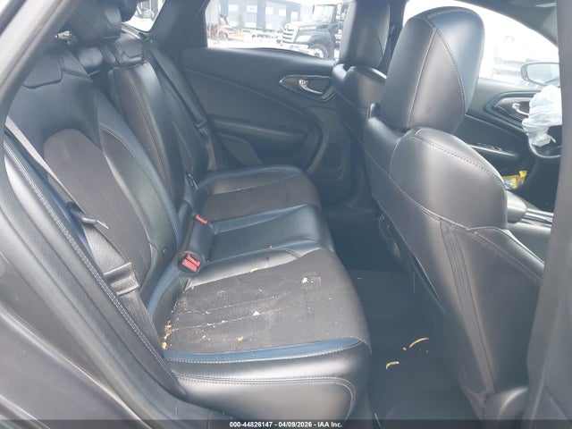 2015 Chrysler 200 S მანქანა იყიდება აუქციონზე, vin: 1C3CCCBG5FN526222, აუქციონის ნომერი: 44826147