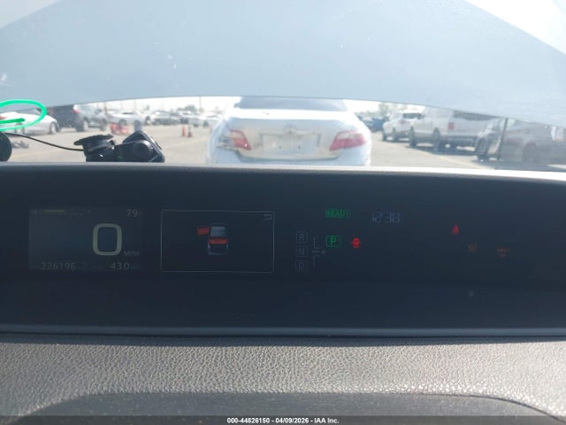 JTDKBRFU3J3072182 Toyota Prius Two