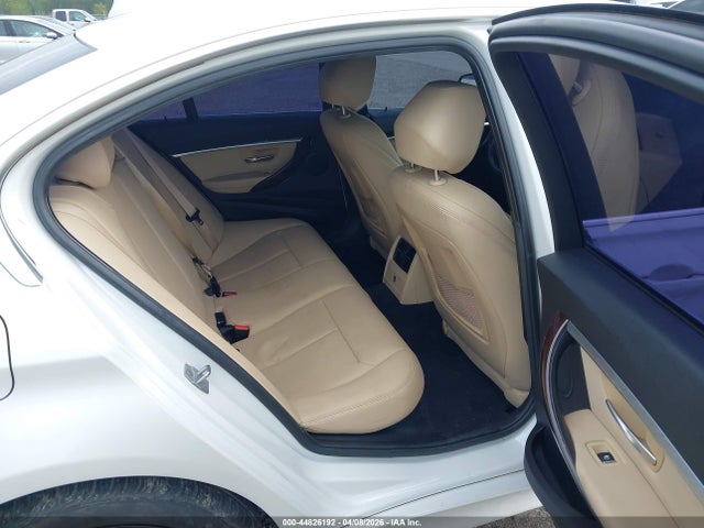 44826192 :رقم المزاد ، WBA8B9C34HK886005 vin ، 2017 Bmw 330i مزاد بيع