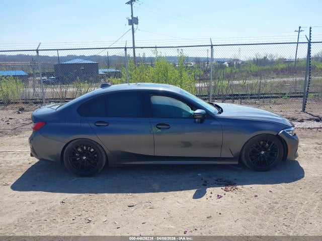 44826238 :رقم المزاد ، 3MW5R7J02L8B11398 vin ، 2020 Bmw 330i Xdrive مزاد بيع