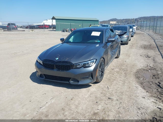 44826238 :رقم المزاد ، 3MW5R7J02L8B11398 vin ، 2020 Bmw 330i Xdrive مزاد بيع