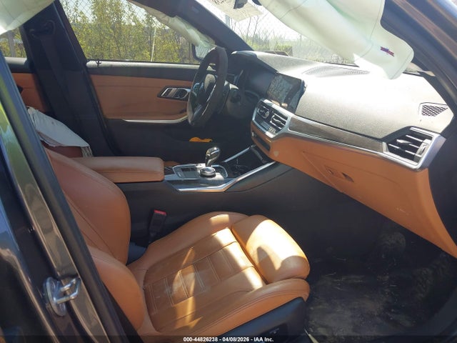 44826238 :رقم المزاد ، 3MW5R7J02L8B11398 vin ، 2020 Bmw 330i Xdrive مزاد بيع