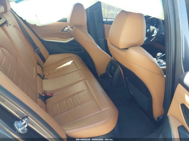 44826238 :رقم المزاد ، 3MW5R7J02L8B11398 vin ، 2020 Bmw 330i Xdrive مزاد بيع