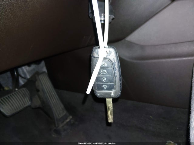 Продаж на аукціоні авто 2019 Hyundai Santa Fe Se, vin: 5NMS23AD3KH075056, номер лоту: 44826242