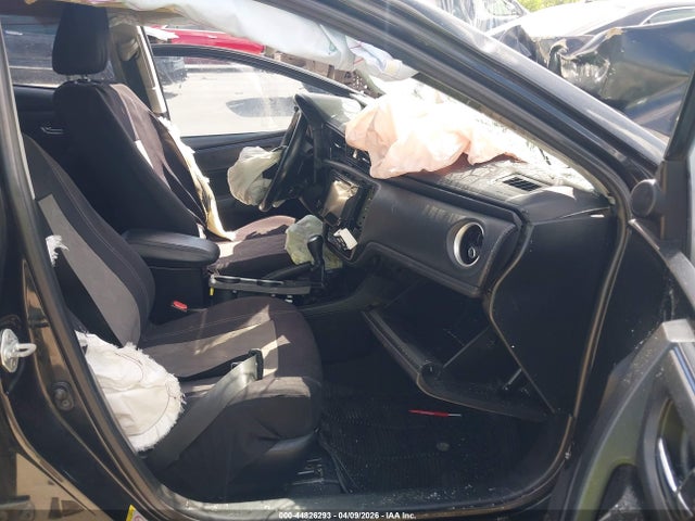 Toyota COROLLA SE 2017 5YFBURHEXHP692593 Image 5