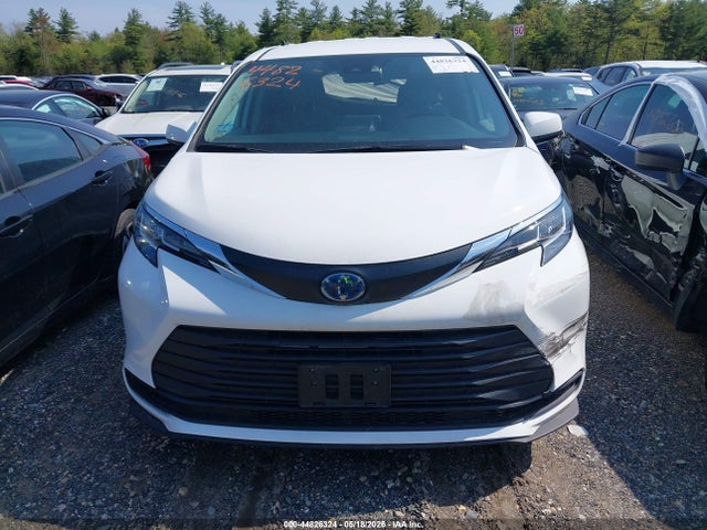 Продажа на аукционе авто 2022 Toyota Sienna Le, vin: 5TDKRKECXNS126674, номер лота: 44826324