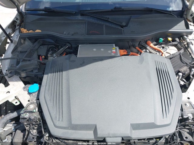 WA1LAAGE7NB006529 Audi E-tron Premium Plus Quattro