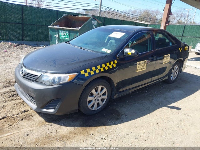 44826439 :رقم المزاد ، 4T1BF1FK1EU421680 vin ، 2014 Toyota Camry Se مزاد بيع