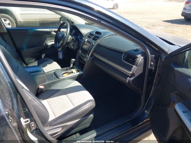 44826439 :رقم المزاد ، 4T1BF1FK1EU421680 vin ، 2014 Toyota Camry Se مزاد بيع