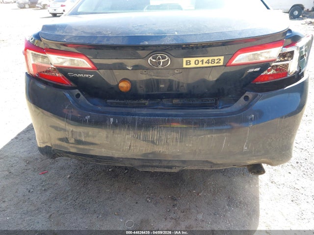 44826439 :رقم المزاد ، 4T1BF1FK1EU421680 vin ، 2014 Toyota Camry Se مزاد بيع