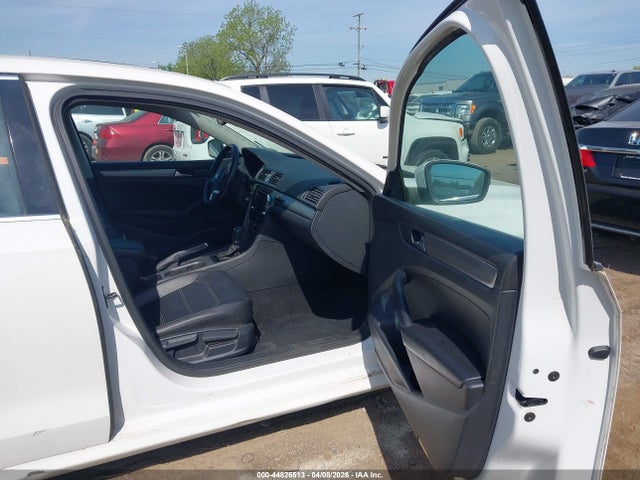 44826513 :رقم المزاد ، 1VWBS7A33EC070051 vin ، 2014 Volkswagen Passat 1.8t Se مزاد بيع