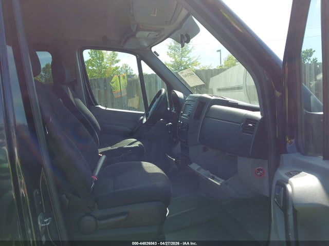 44826563 :رقم المزاد ، 8BRPE8DD8GE127571 vin ، 2016 Mercedes-benz Sprinter 2500 High  Roof مزاد بيع