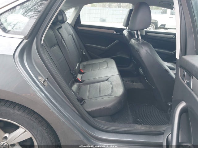 44826571 :رقم المزاد ، 1VWBP7A34EC005193 vin ، 2014 Volkswagen Passat 2.5l Se مزاد بيع