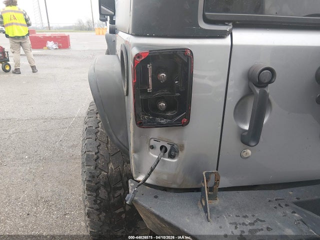 Продаж на аукціоні авто 2015 Jeep Wrangler Unlimited Sport, vin: 1C4BJWDG7FL751507, номер лоту: 44826575