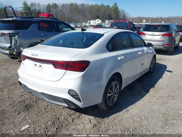 44826580 :رقم المزاد ، 3KPF24AD3RE808103 vin ، 2024 Kia Forte Lxs مزاد بيع