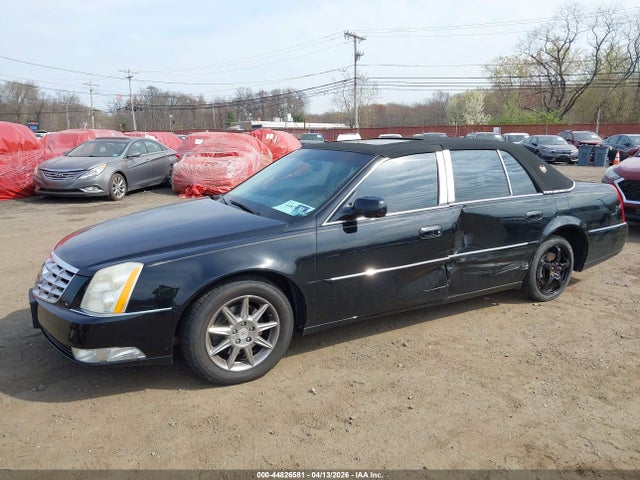 44826581 :رقم المزاد ، 1G6KD5E69BU123141 vin ، 2011 Cadillac Dts Luxury Collection مزاد بيع