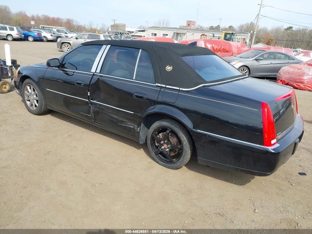 44826581 :رقم المزاد ، 1G6KD5E69BU123141 vin ، 2011 Cadillac Dts Luxury Collection مزاد بيع