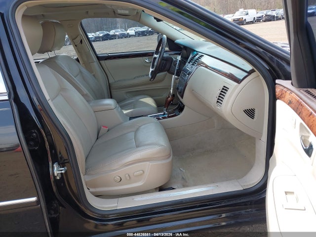 44826581 :رقم المزاد ، 1G6KD5E69BU123141 vin ، 2011 Cadillac Dts Luxury Collection مزاد بيع