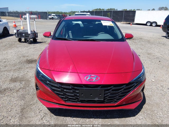 Продажа на аукционе авто 2022 Hyundai Elantra Sel, vin: 5NPLM4AGXNH071284, номер лота: 44826616