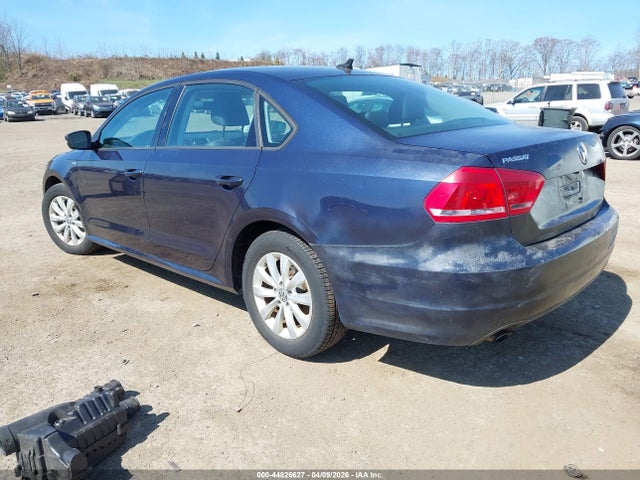 2015 Volkswagen Passat 1.8t Wolfsburg Edition მანქანა იყიდება აუქციონზე, vin: 1VWAT7A34FC068416, აუქციონის ნომერი: 44826627