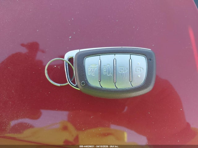 Продажа на аукционе авто 2020 Hyundai Elantra Value Edition, vin: KMHD84LFXLU948707, номер лота: 44826631