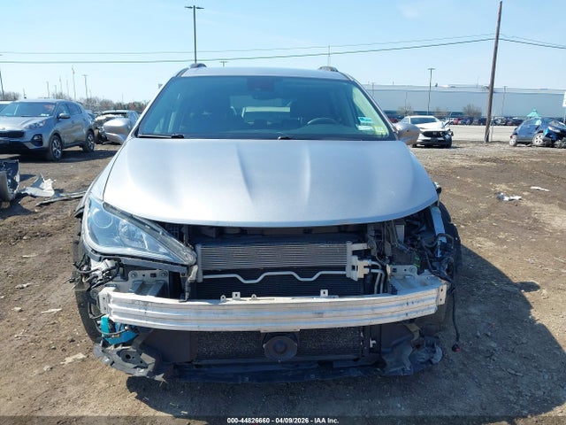 Продаж на аукціоні авто 2019 Chrysler Pacifica Touring L, vin: 2C4RC1BG5KR597654, номер лоту: 44826660