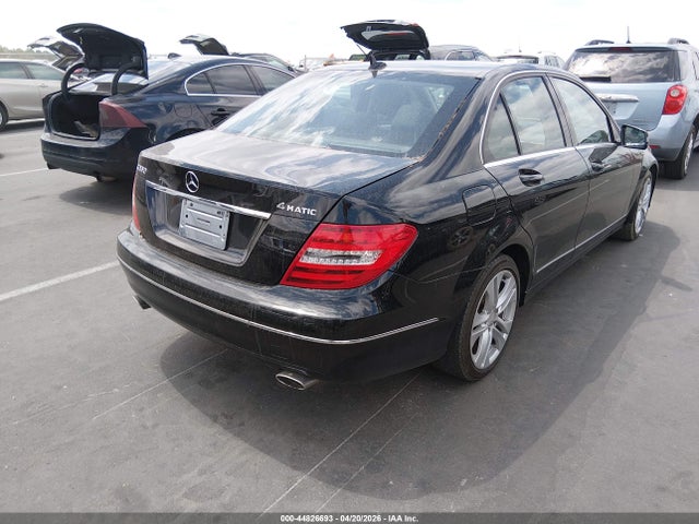 44826693 :رقم المزاد ، WDDGF8AB3DR252828 vin ، 2013 Mercedes-benz C 300 Luxury 4matic مزاد بيع