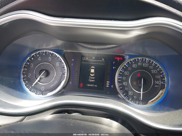 Продаж на аукціоні авто 2015 Chrysler 200 Limited, vin: 1C3CCCAB5FN712400, номер лоту: 44826708