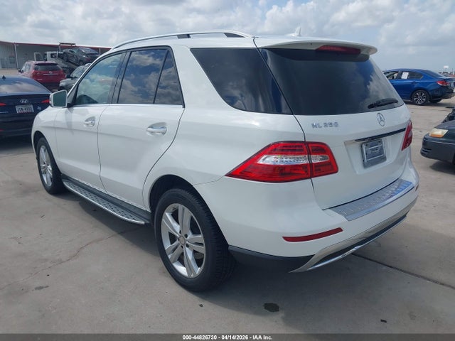 2015 MERCEDES-BENZ ML 350 4JGDA5JB8FA468830 Photo 2