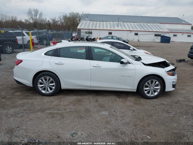 1G1ZD5ST9MF023532 Chevrolet Malibu Fwd Lt