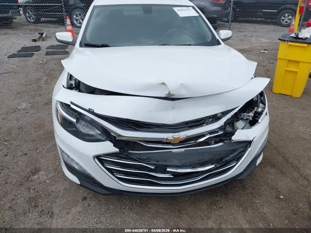 1G1ZD5ST9MF023532 Chevrolet Malibu Fwd Lt