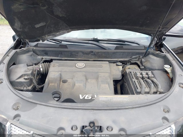 44826792 :رقم المزاد ، 3GYFNAEY4BS574588 vin ، 2011 Cadillac Srx Luxury Collection مزاد بيع