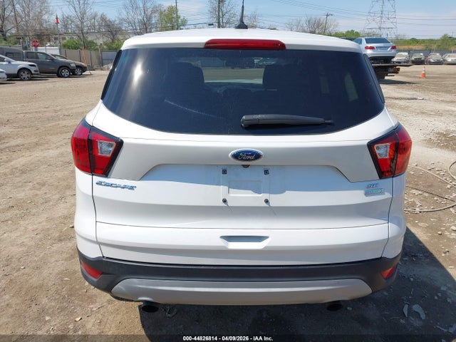 44826814 :رقم المزاد ، 1FMCU0GD9KUC49513 vin ، 2019 Ford Escape Se مزاد بيع