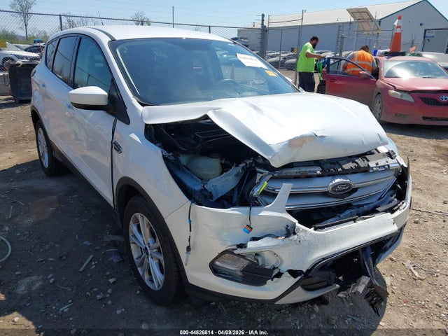 44826814 :رقم المزاد ، 1FMCU0GD9KUC49513 vin ، 2019 Ford Escape Se مزاد بيع