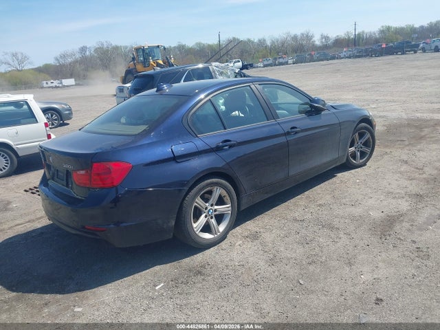44826861 :رقم المزاد ، WBA3C3G54FNS74219 vin ، 2015 Bmw 320i Xdrive مزاد بيع