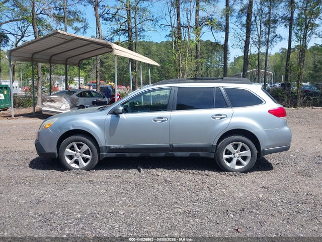 Продажа на аукционе авто 2014 Subaru Outback 2.5i Premium, vin: 4S4BRCCC0E3200724, номер лота: 44826863