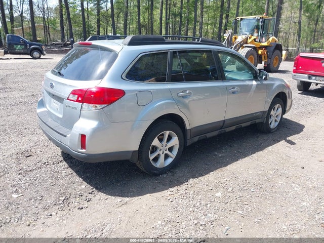 Продажа на аукционе авто 2014 Subaru Outback 2.5i Premium, vin: 4S4BRCCC0E3200724, номер лота: 44826863