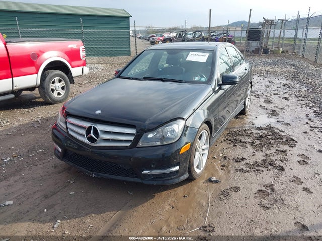 2012 MERCEDES-BENZ C 300 WDDGF8BB5CR238720 Photo 1