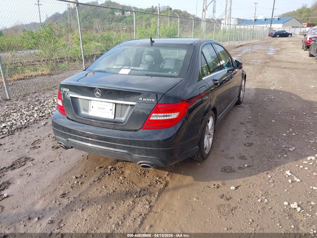 2012 MERCEDES-BENZ C 300 WDDGF8BB5CR238720 Photo 3