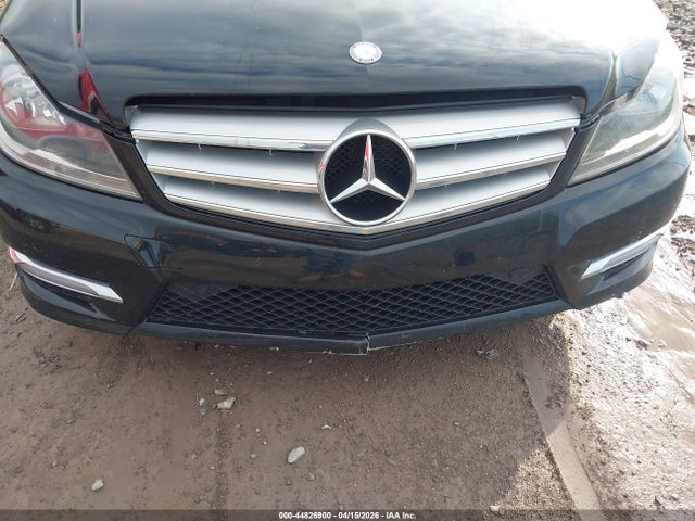 2012 MERCEDES-BENZ C 300 WDDGF8BB5CR238720 Photo 5