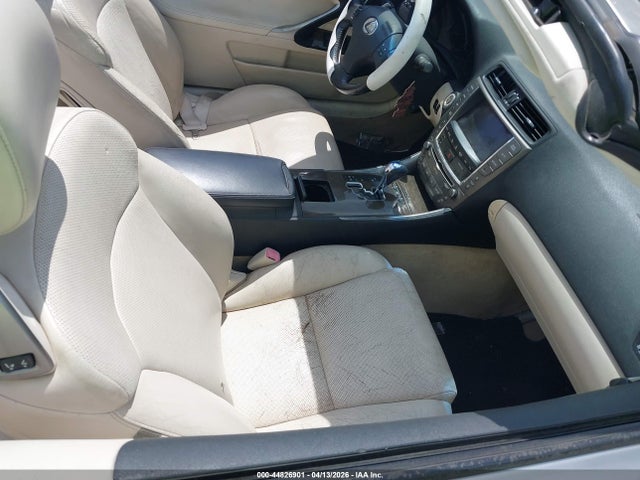 2010 Lexus Is 250c მანქანა იყიდება აუქციონზე, vin: JTHFF2C2XA2513858, აუქციონის ნომერი: 44826901