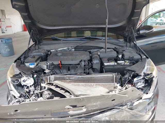 44826954 :رقم المزاد ، 5XXGT4L30JG223769 vin ، 2018 Kia Optima Lx مزاد بيع