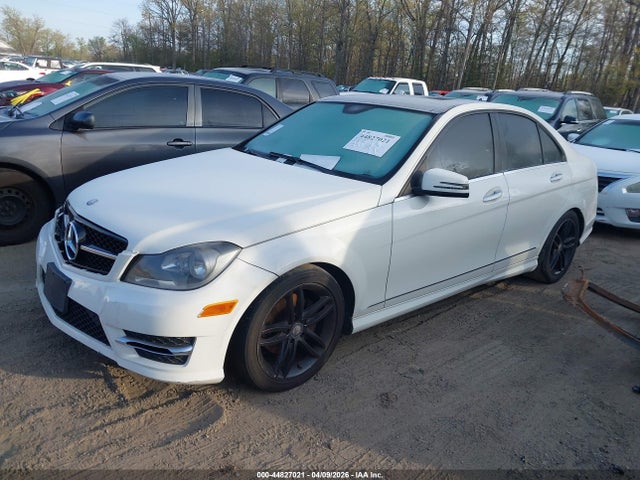 2012 Mercedes-benz C 300 Sport 4matic მანქანა იყიდება აუქციონზე, vin: WDDGF8BB5CA707299, აუქციონის ნომერი: 44827021